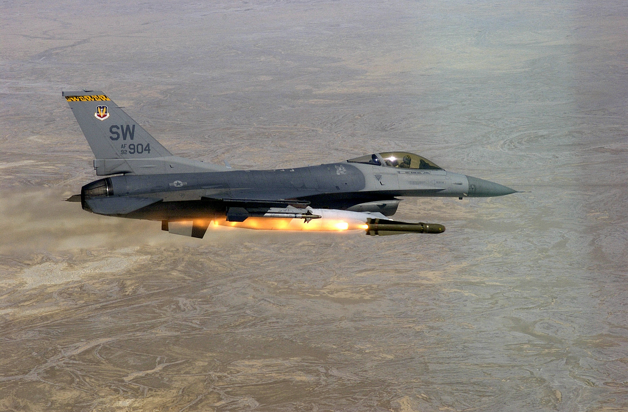 F-16 Fighting Falcon